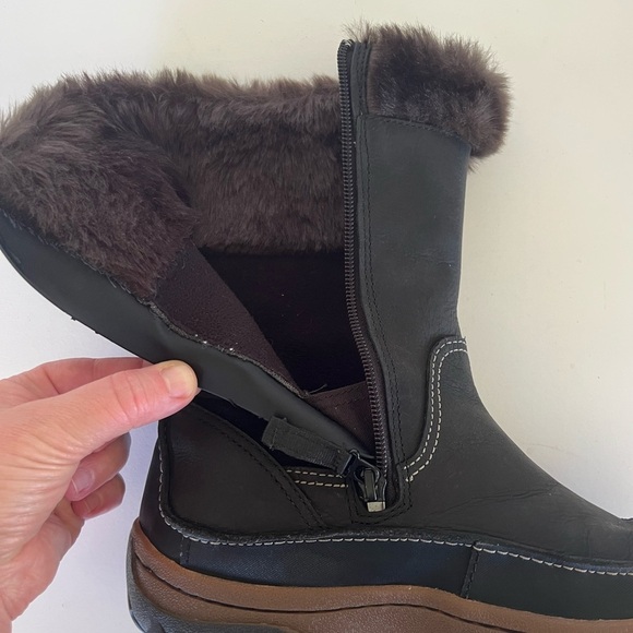 Merrell Decora Chant Waterproof Mid-Calf Black and Brown Leather Boots, size 8.5 - Picture 13 of 13